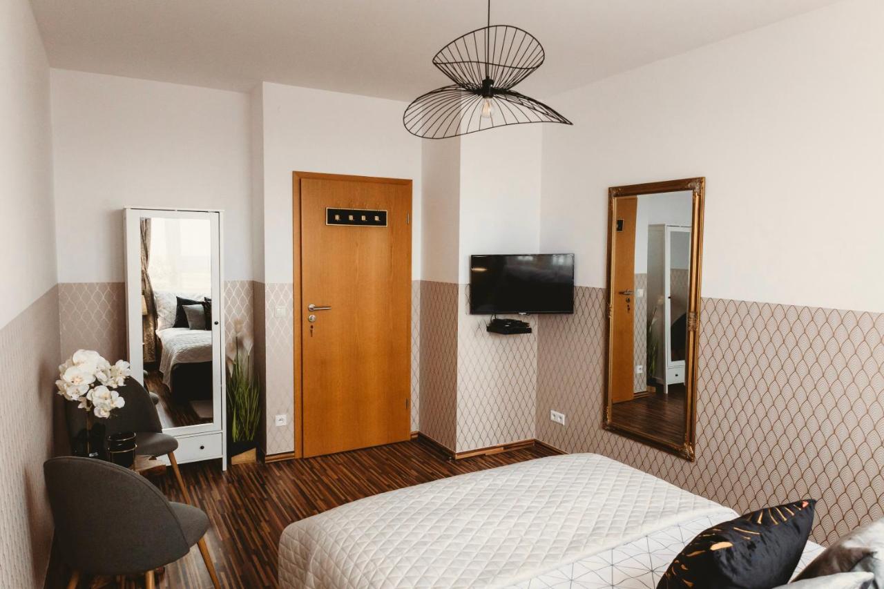 ורשה Clicktheflat Gdanski Center Prestige Apart Rooms מראה חיצוני תמונה